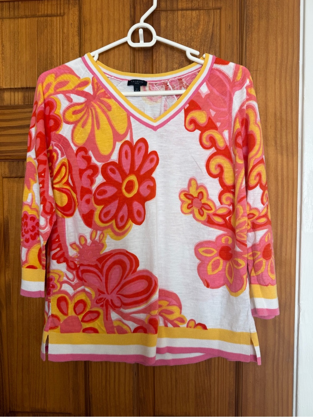 Talbots Floral V-Neck pullover Sweater - Picture 2 of 9
